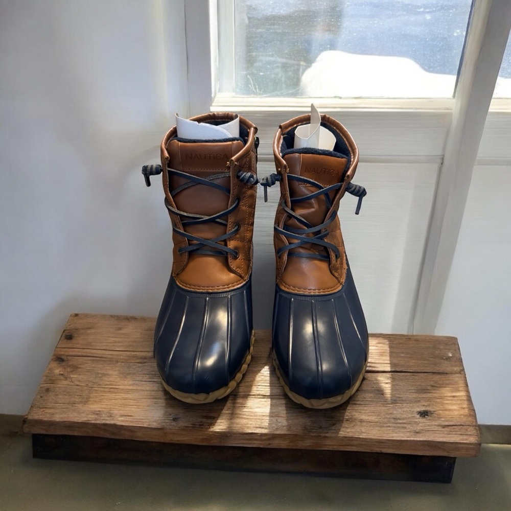 Nautica Women's Dorsay Duck Boots SZ 10